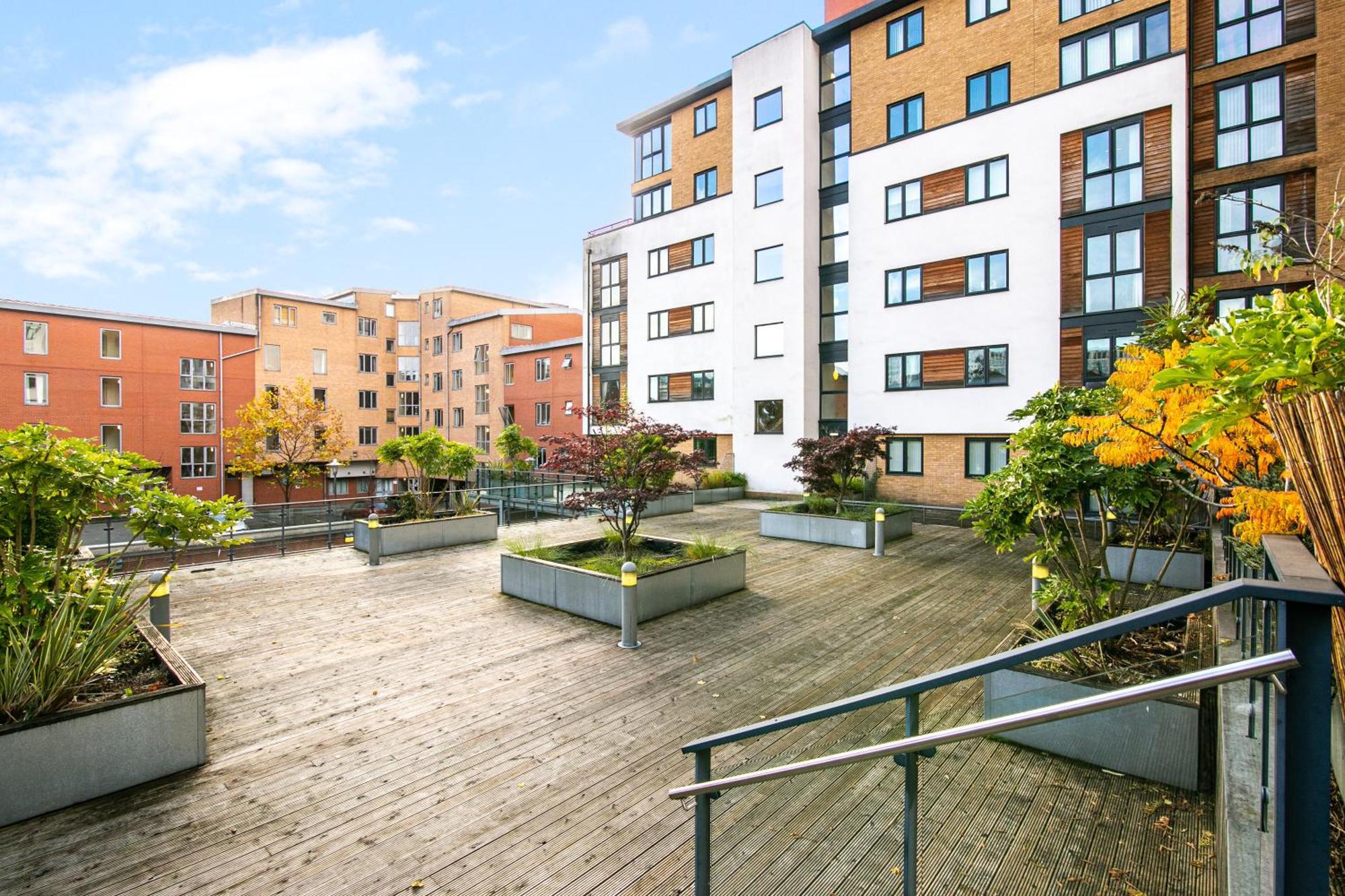 Mercury Suite City Centre Netflix Dedicated Workspace By Your Perfect Stay Short Lets Birmingham Kültér fotó